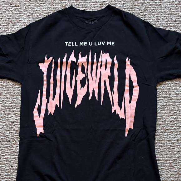 Juice WRLD Black and Pink Graphic Tee - Picture 1 of 2